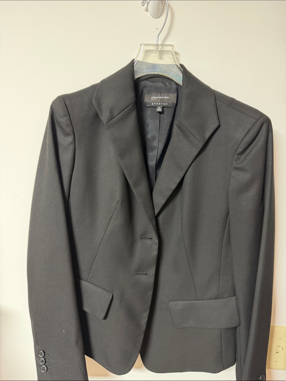 Jones New York Black Tailored Blazer with Notch Lapel